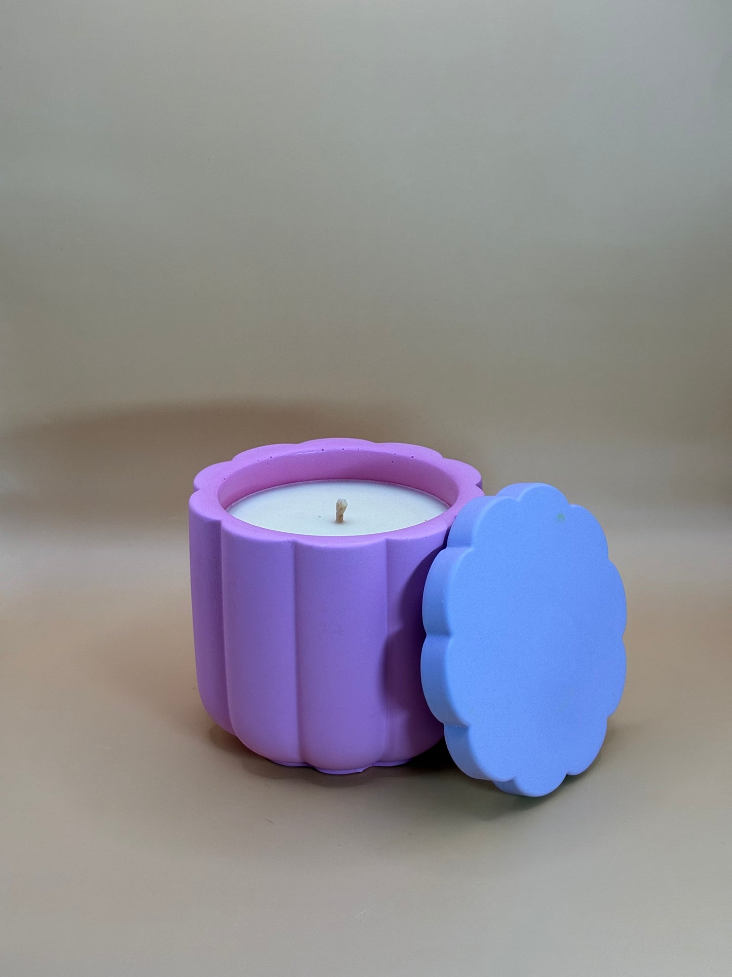 Cinnamon Bliss świeca sojowa z przykrywką