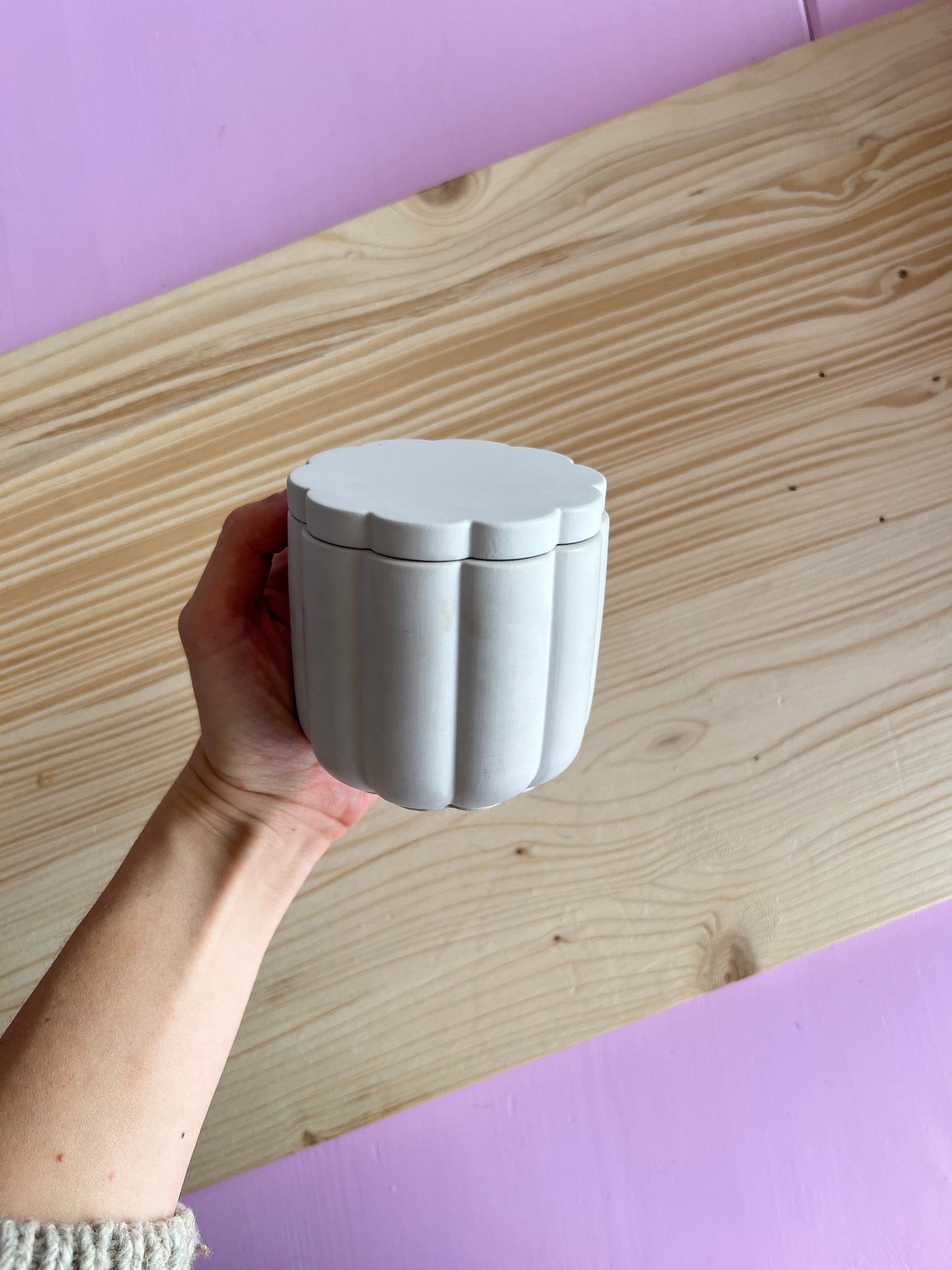 OUTLET: Peach Blossom Soy Wax Candle With Cover