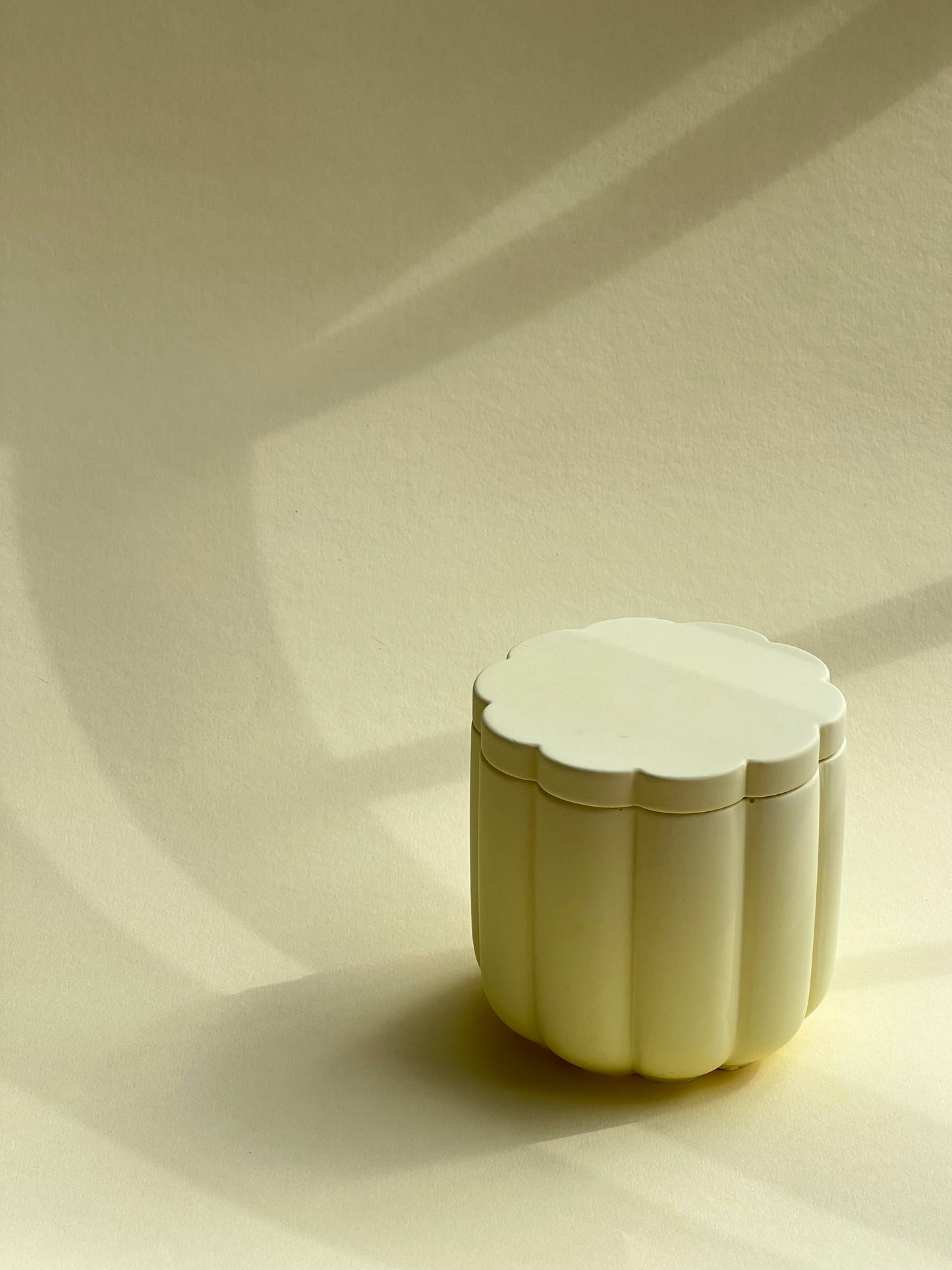 Peach Blossom Soy Wax Candle With Cover