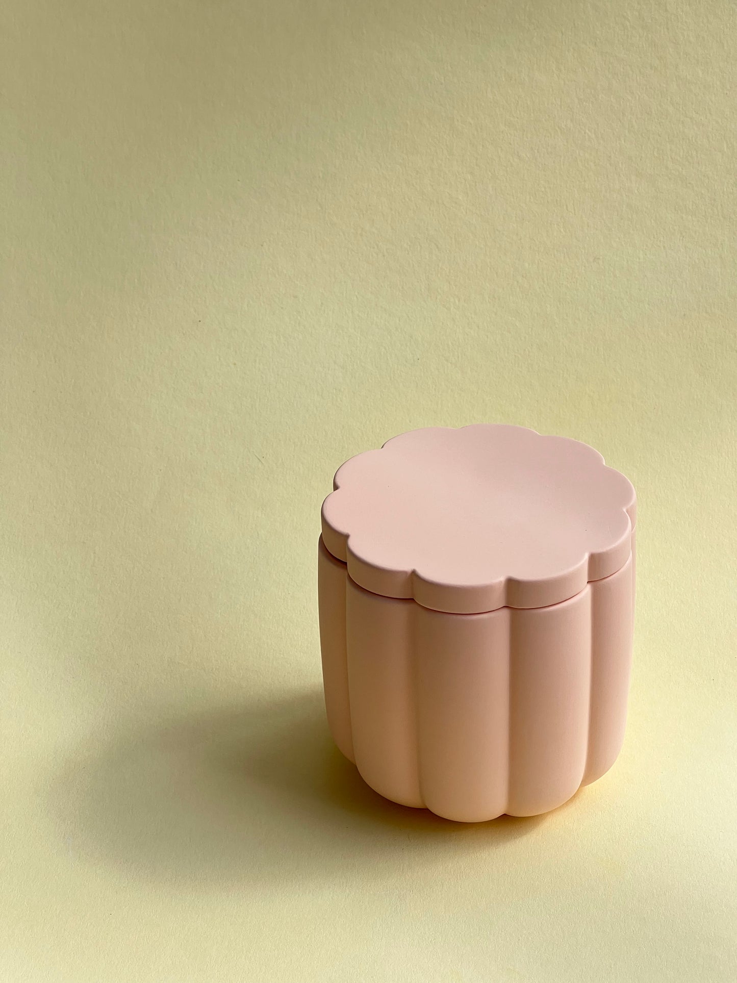 Peach Blossom Soy Wax Candle With Cover