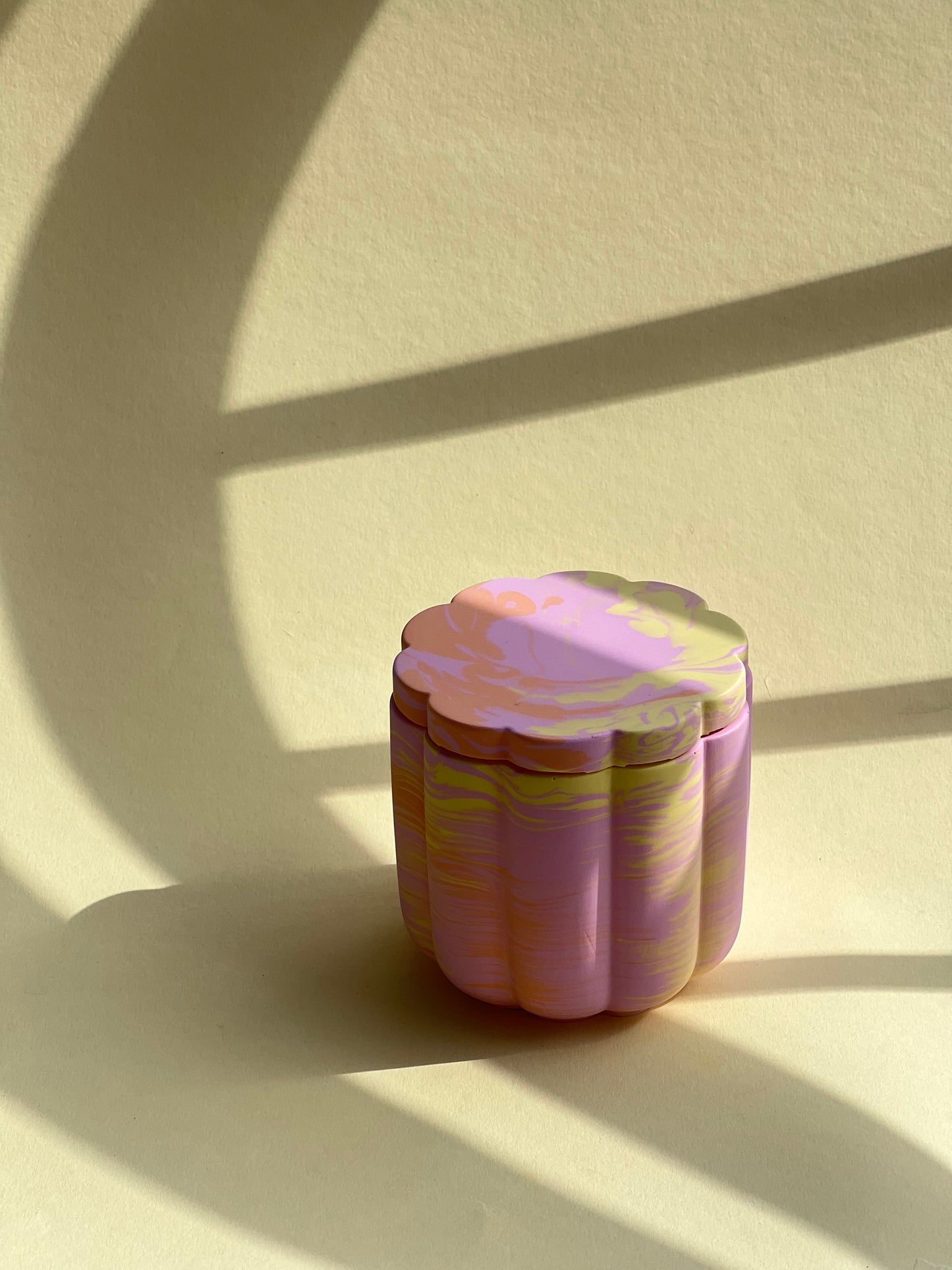 OUTLET: Peach Blossom Soy Wax Candle With Cover