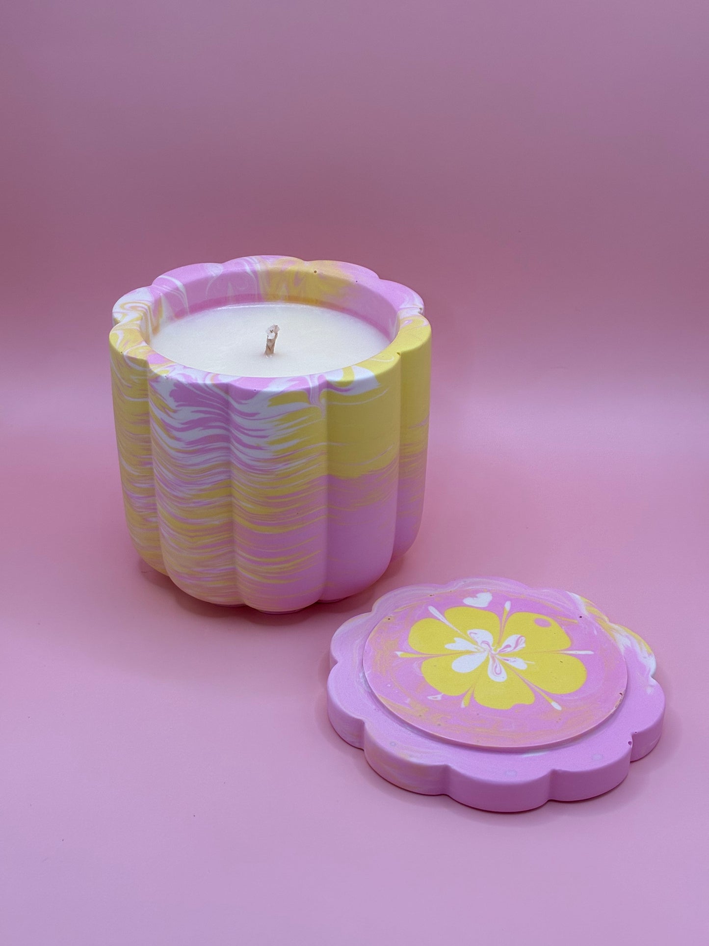 Lilac Blossom Świeca Sojowa z Przykrywką