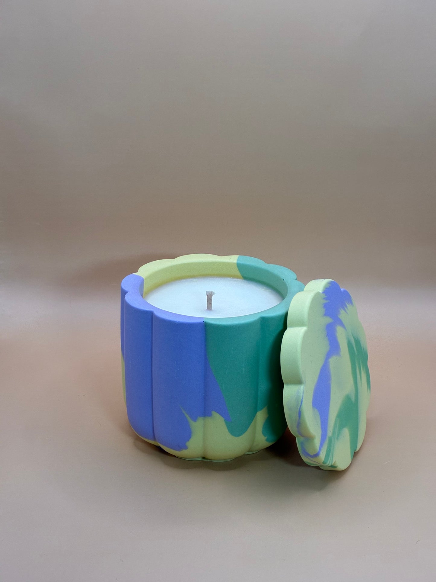 Walnut Maple Crumble Świeca Sojowa z Przykrywką