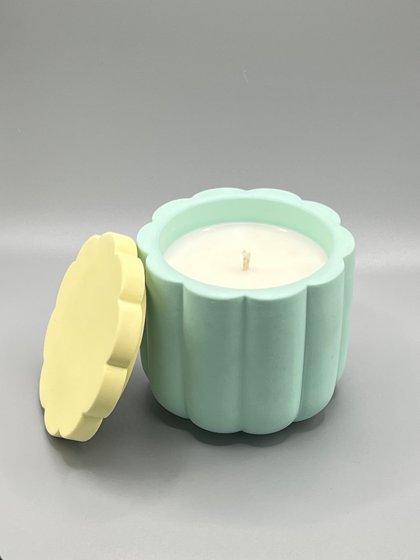 Orange Sunrise Świeca Sojowa z Przykrywką