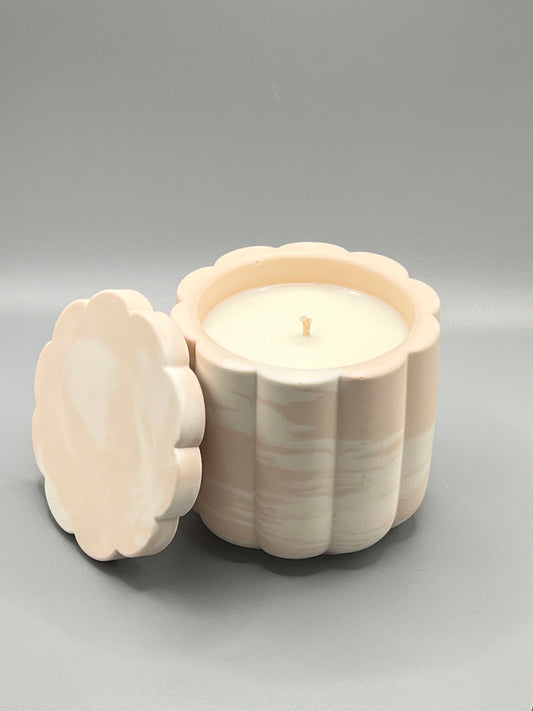 Hibiscus Waterfalls Świeca Sojowa z Przykrywką