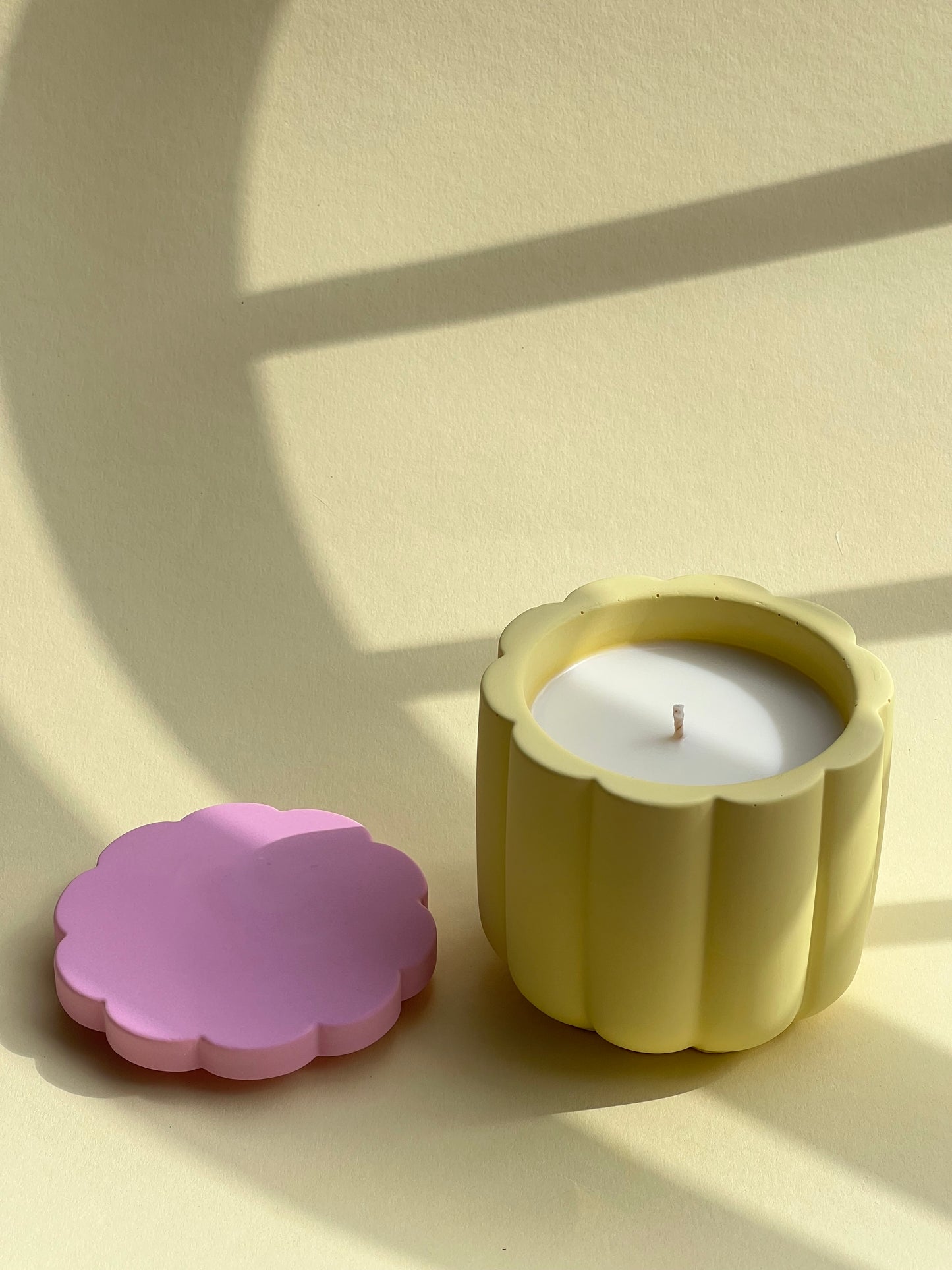 OUTLET: Peach Blossom Świeca Sojowa z Przykrywką
